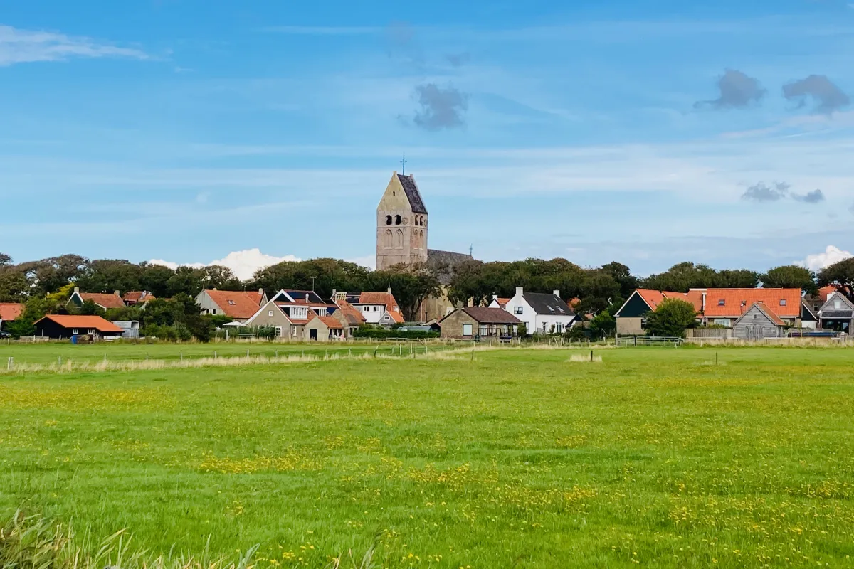 hollum-een-van-de-allermooiste-dorpen-van-nederland.jpeg